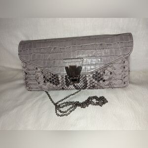 Henri Bendel Snake Embossed Leather Crossbody Shoulder Bag EUC Gray White